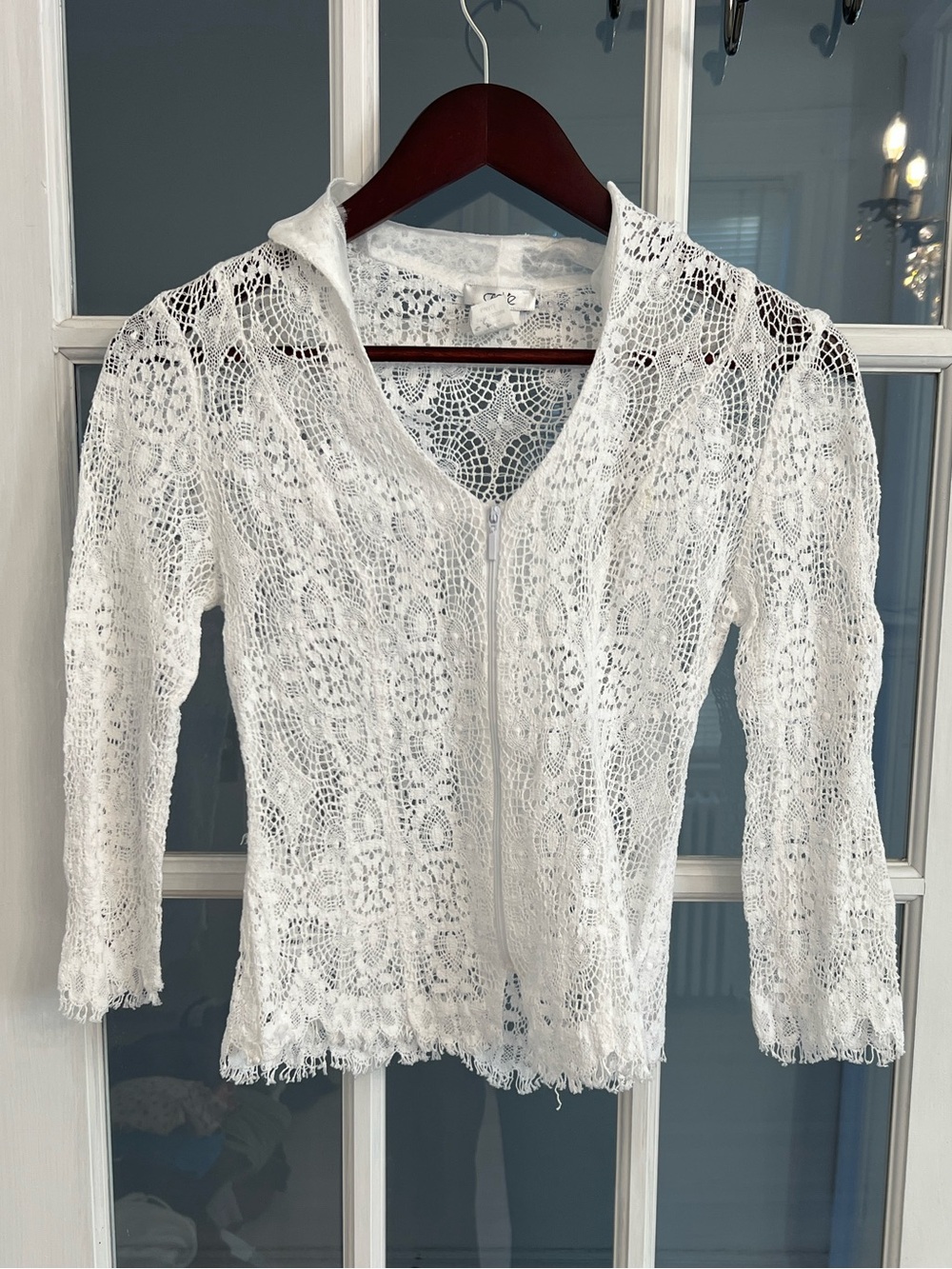 CACHE Women’s White Lace V-Neck Long Sleeve Full Zip Top Size S